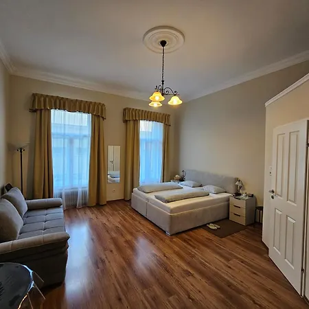 K+T Boardinghouse