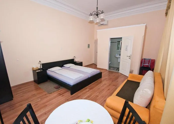 K+t Boardinghouse Affittacamere 4*